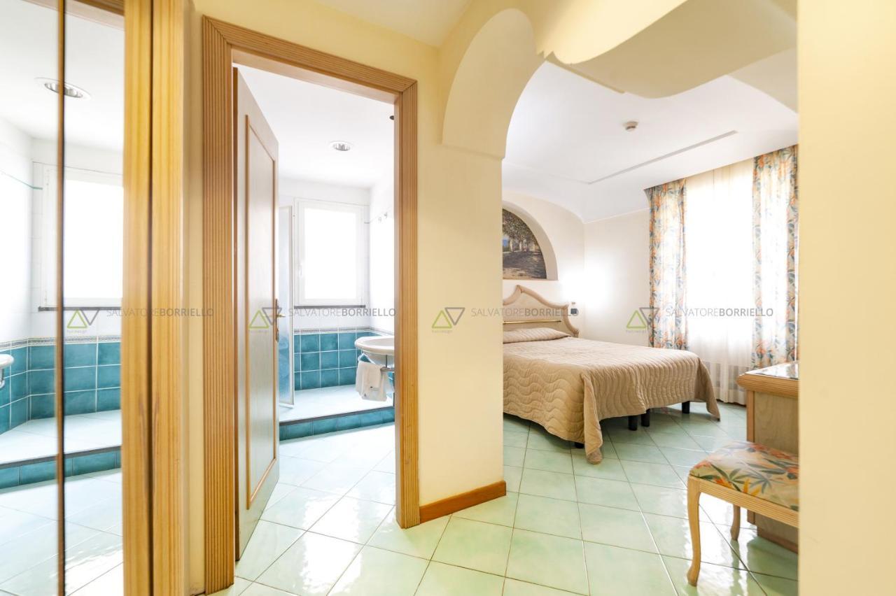 Hotel Terme Don Pepe Lacco Ameno  Exterior foto